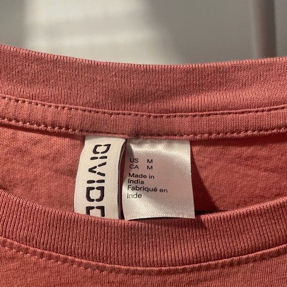 Love embroidered tee from H&M - Picture 2 of 3